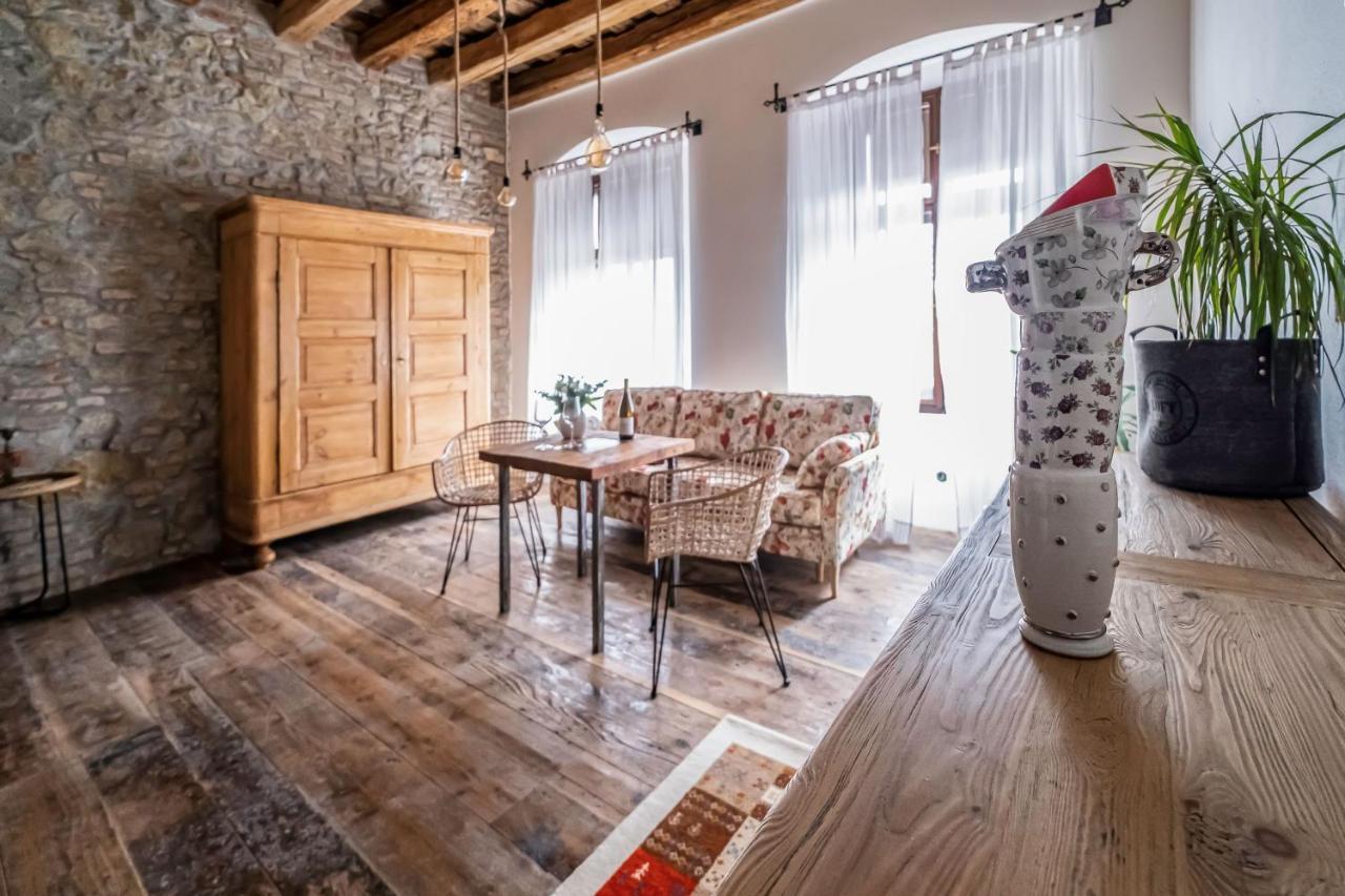 מיקולוב Knize Ferdinand Apartments מראה חיצוני תמונה